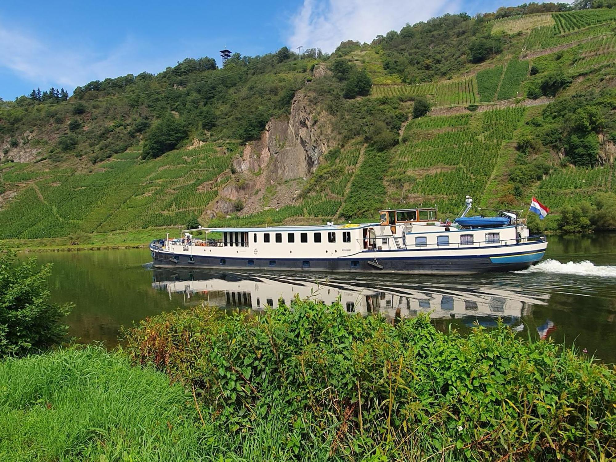 Hotelboat Iris Groningen Exterior photo